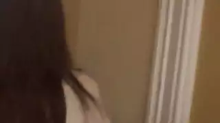مفلس التشيكية فاتنة دفعت للجنس المتشددين مع رجل غريب