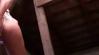 دهن الحمار الصغير مع ديك الوحش
