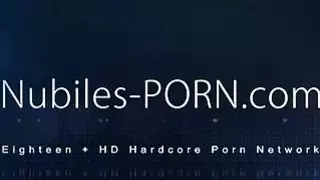 Nubiles مرح الحمار يتم تغطيتها في نائب الرئيس