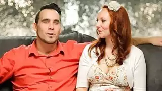 زوجان متزوجان يبحثان عن شريك مثالي لثلاثي