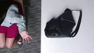 Brunette shoplifter Karlee الانفجارات الرمادية مع الشرطي