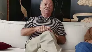 جينيفر الحلق العميق اللسان ديوك الديك القديمة