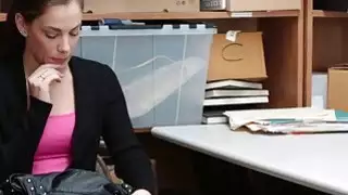 Shoplifter Bobbi Dylan الملاعين بواسطة mall mall