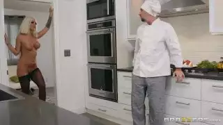 الهرة للشيف الخاص