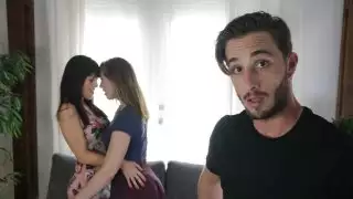 تقع في الحب مع الجيران