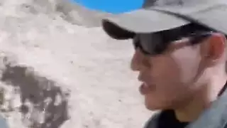 الضابط الهزات قبالة مع المهاجرين اللاتينية الحنجرة المهاجرة