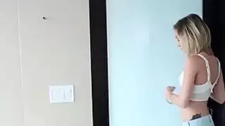 صغيرتي شقراء في سن المراهقة داكوتا سكاي مارس الجنس