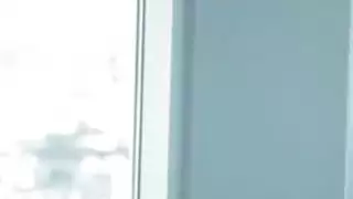 جمال شقراء مفلس مفاجئ رجلها مع الزي كاشفة
