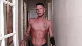 كايلي بالضباب كسر والدها سيارة الآن لديها للقيام سيئة