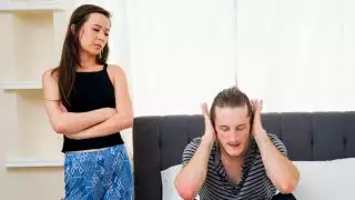 أخيرا يستقر ويذهب هياج على بوسها في سن المراهقة