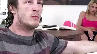 جميل الحمار شقراء كبيرة خلو كابري تحصل مارس الجنس doggystyle