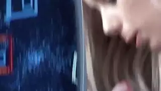 شرير السن القانوني السن يرضي ويني
