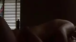 سخيف ابنتي بجد وكومينغ على وجهها الجميل