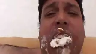 بابا ابنة استغل المينيون Kacey