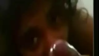 مهارات اللسان هي مذهلة على هذا الساخن العربية