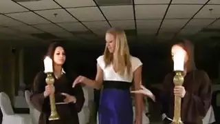 تجتاح جلسة لعق المهبل مع الاطفال
