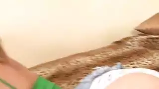 محتوى سراويل فريدة من نوعها على سخيف فاتنة daintily