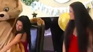 سيدة السمين يحب أن تمتص الديك