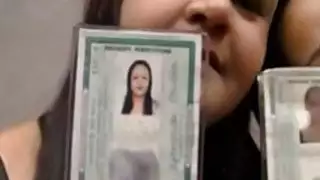 أمي البرازيلي ترك لها daugther يأكلها
