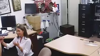 فرخ قرنية gettin استغل من قبل القطب الثابت لحمي كبيرة