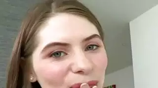 قرنية الساخنة الفرخ أليس مارس سخيف من الصعب