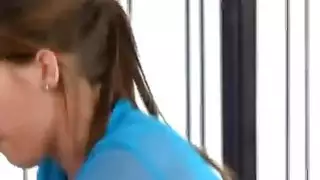 مشدوه صغيره للتدليك زبدة لحمه ضخمه مع فمه