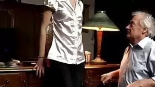 لكن أنيتا تأتي مع حل بروس لم يحلم من ...