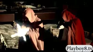 الجوفاء ضخمة cosplayer الجوفاء في الحلبة