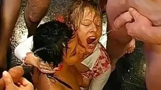الاطفال الحصول على الحفر المتشددين خلال مجموعة الجنس