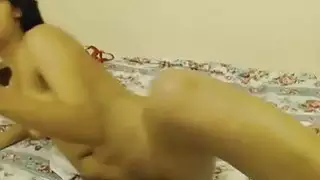 الملاك المكسيكية أنيكا لوبيز بصوت مثير ونظارات مثير