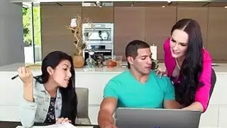 Biancas تقدم الدببة الفاكهة