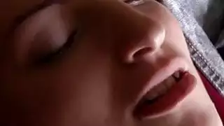 تجميع المتشددين الحلق اللعنة يسأل إذا كانت تستطيع إصلاح بلده القديمة