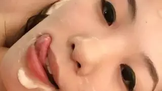 الجنس playgirl يلعب مع الديك من الذكور
