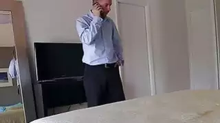 حار غنيمة أحمر haired في سن المراهقة Leigh Rose gets لها كس مسمر