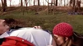 اباحي عارية صبي صغير والرجل العجوز movieture هي حتى يصعد سلمه