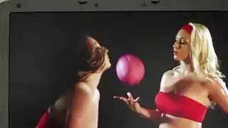 الثلاثي البرية مع ياسمين جاي وفكتوريا سامرز في الجنس الركبي