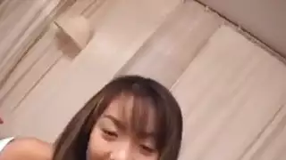 إثارة Yuma يتمتع الحصول على حلق كس أصابع الاتهام
