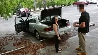 لا للبنادق نعم لبوسها في مرهن
