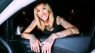 مشاهدة الحي وعاهرة