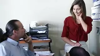 تدخين الساخنة في سن المراهقة Shyla رايدر يفقد عذريتها الشرج