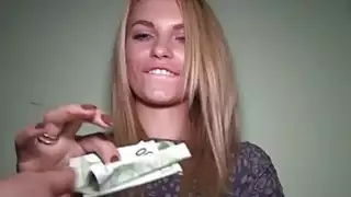 الكمال الفرخ اليورو كارينا الكبرى يأخذ المال لممارسة الجنس