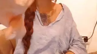 جنسي في سن المراهقة يستمني