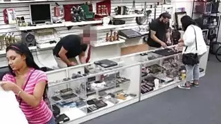 فاتنة الحلو يحب الحصول على خان للحصول على سعر جيد