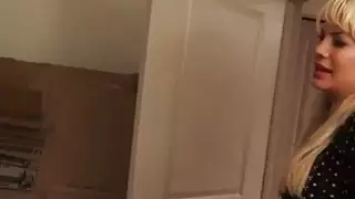 صديقة لاتينا مص لها عشاق من الصعب ديك في بوف
