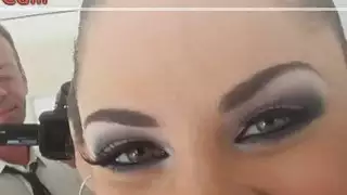 عبيد الجنس وشم على استعداد للمتعة
