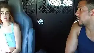 اليكس ماي الحصول على انتقد الخام من قبل سائق شاحنة كبيرة الجاهزة