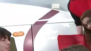 من الصعب على الحفلات في حزب Tailgate مع الكثير من الجنس