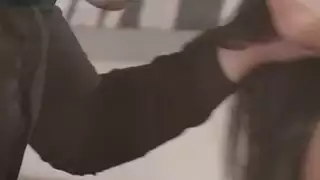 يحصل خبطت جمال titied الصغيرة إلى شاعر