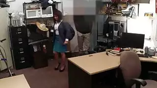 Big boobs جبهة مورو pawns كس إلى كسب المال ل hubby لها