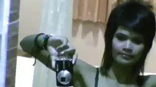 صديقة التايلاندية تفعل selfies